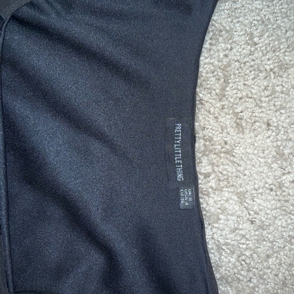 PrettyLittleThing Black Polka Dot Bodysuit - Picture 4 of 7